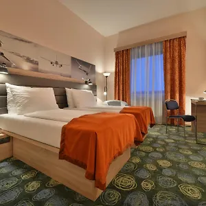 Ramada Airport Praga