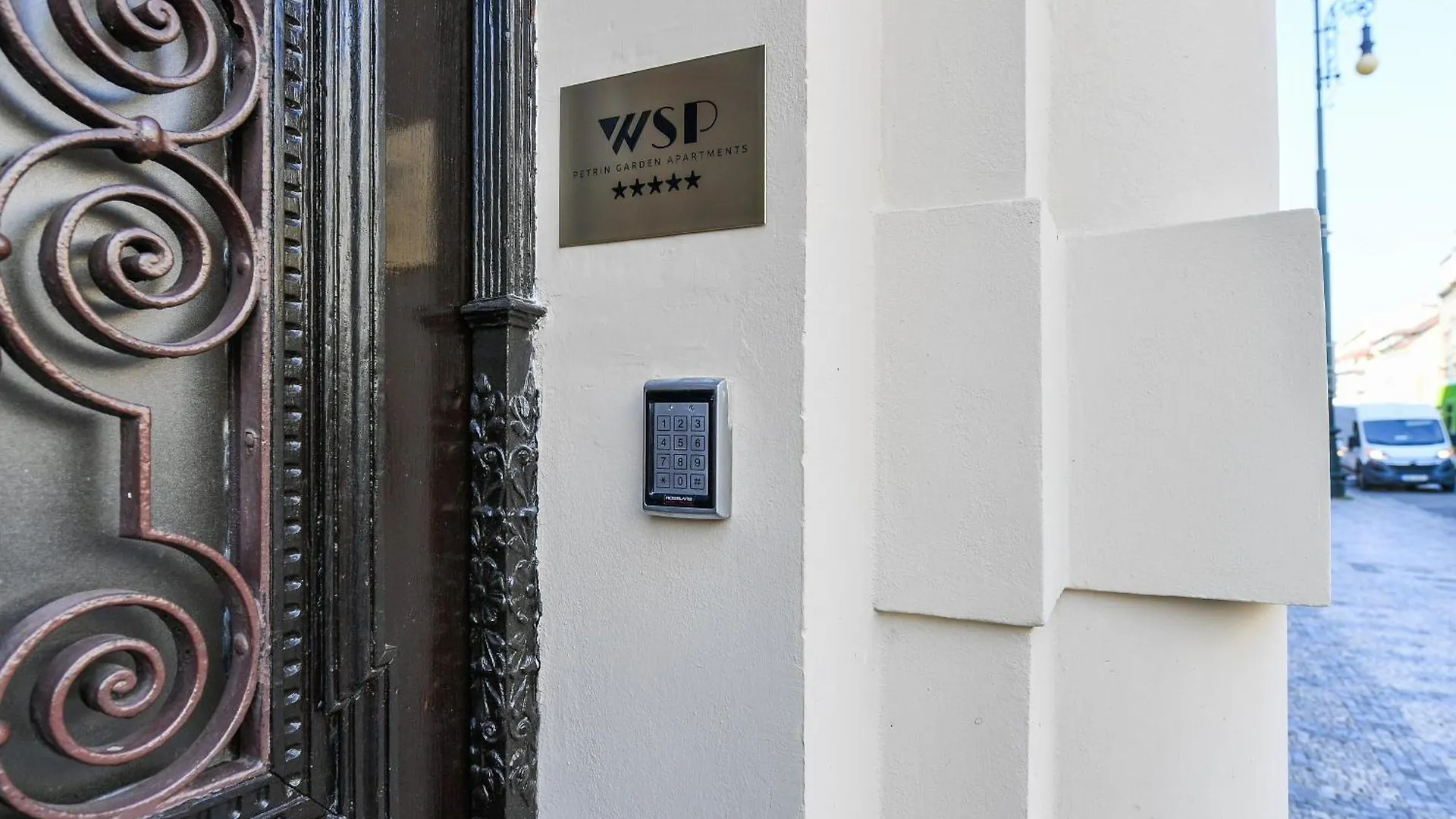 Wsp Petrin Garden Apartments Praga